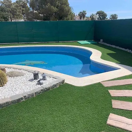 Big House With Swimming Pool Casa vacanze *